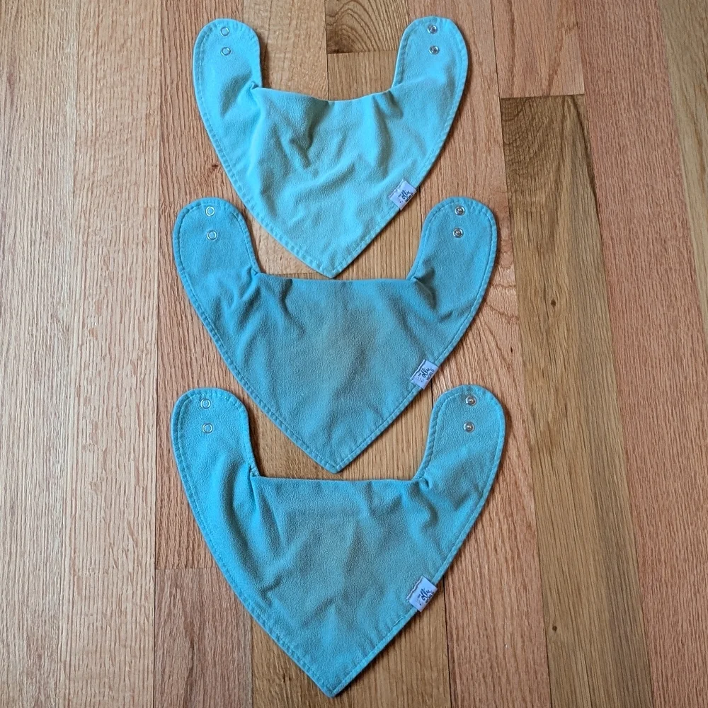 Ollie World Baby Bandana Bibs in Green and Light Gray - Lot Of 7